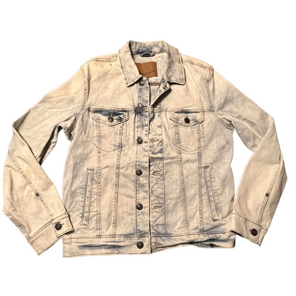 American Eagle Outfitters Jackets & Blazers - American Eagle Boyfriend Style Jean Jacket Size Medium